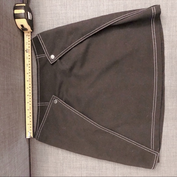 Black skirt for work or date - Picture 5 of 5